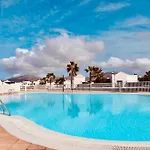 Holiday home Lovely Atienza 99, Communal Pool, Private Hot Tub Playa Blanca (Lanzarote)