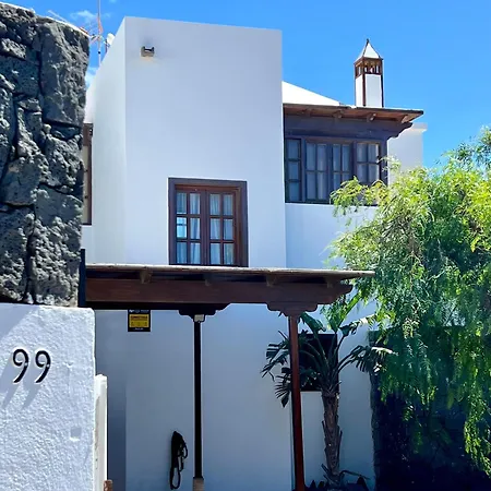 Vakantiehuis Lovely Villa Atienza 99, Communal Pool, Private Hot Tub *