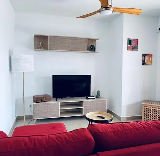 Lovely Villa Atienza 99, Communal Pool, Private Hot Tub Vakantiehuis