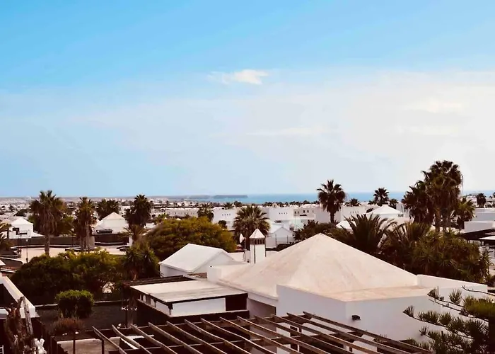 Lovely Atienza 99 With Hot Tub * Playa Blanca