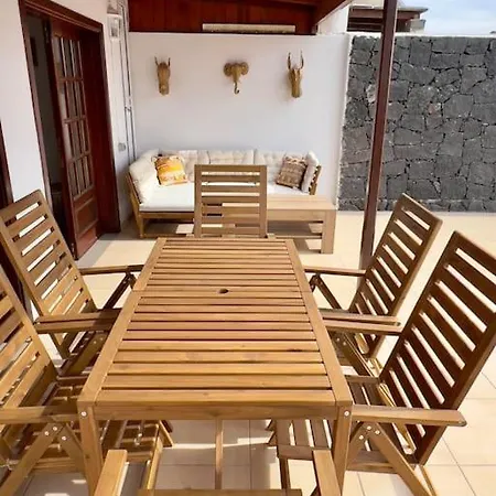 Σπίτι διακοπών Lovely Atienza 99 With Hot Tub Πλάγια Μπλάνκα