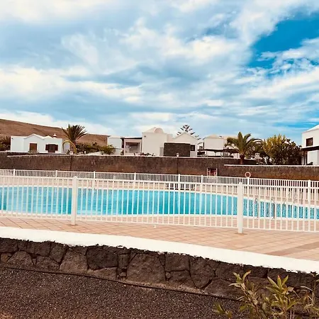 Lovely Villa Atienza 99, Private Hot Tub, Communal Pool Holiday home *