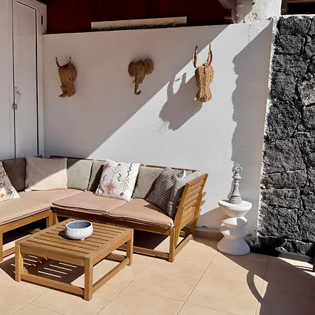 Casa de Férias Lovely Villa Atienza 99, Communal Pool, Private Hot Tub Playa Blanca (Lanzarote)