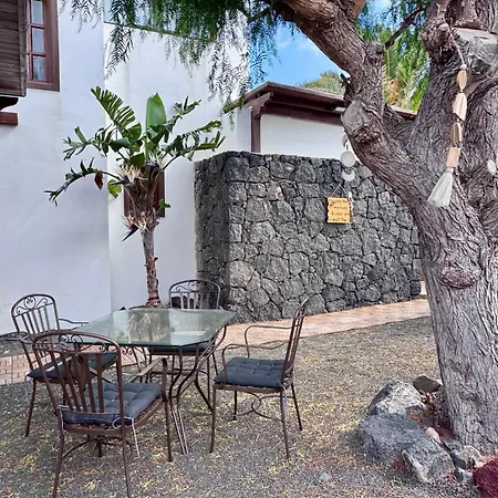 Lovely Villa Atienza 99, Private Hot Tub, Communal Pool Holiday home *