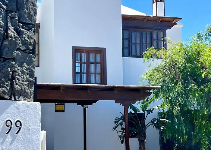 Tatil Evi Lovely Villa Atienza 99, Communal Pool, Private Hot Tub *