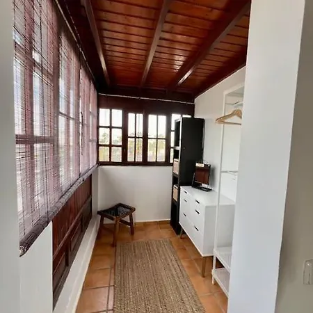 Дом отдыха Lovely Atienza 99 With Hot Tub Коста Бланка