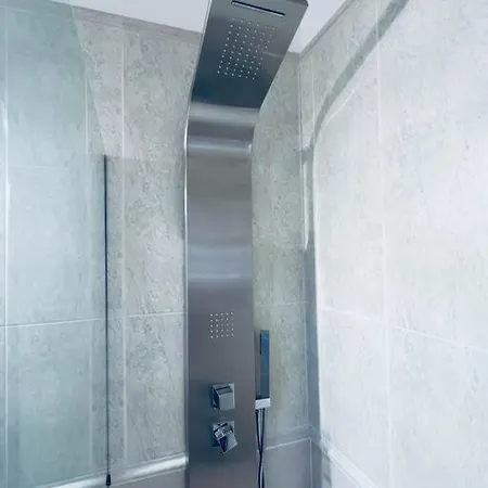 Дом отдыха Lovely Atienza 99 With Hot Tub Коста Бланка