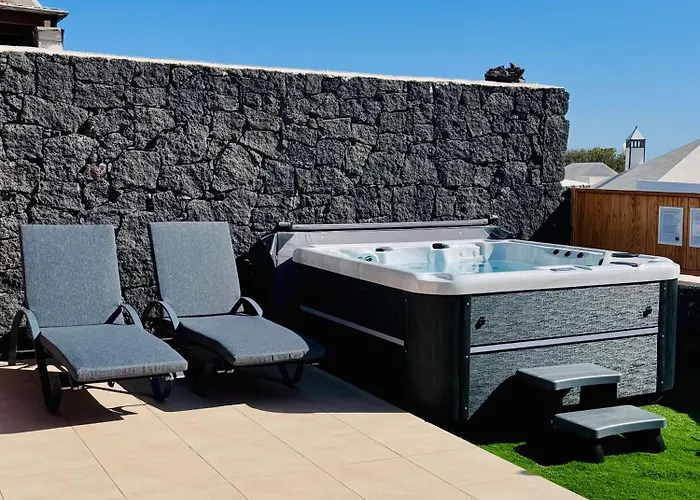 Lovely Atienza 99 With Hot Tub * プラヤ・ブランカ